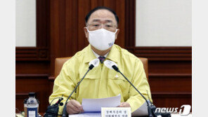 홍남기 “소비쿠폰 ‘배달앱’ 등 비대면으로…재정 4조 추가지출”