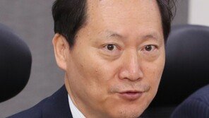 尹, 이완규 변호사 선임…‘盧 검사와의 대화’ 당시 평검사 대표