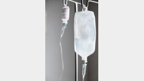 성매매 의심해 링거로 연인 살해…간호조무사 징역 30년