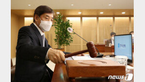 [일문일답]이주열 “섣불리 금리 인상할 상황 아니다”…금통위 0.5% 동결