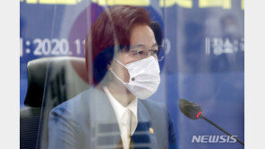 ‘진보·보수 불문’ 秋비판 성명 줄이어…민변은 “논의중”