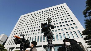 외부감찰위원들 “징계위前 감찰위 열려야” 항의