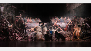 ‘최후의 만찬’ 모티프로 인간의 대서사 표현