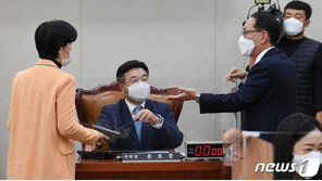 與, 공수처법 개정 ‘속도조절’ 나섰지만…정국 살얼음판 지속