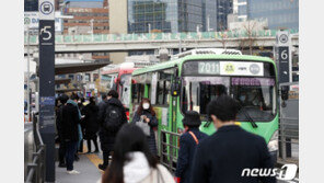 서울 지하철도 ‘코로나 통금’…확산세 진정될까