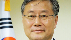 文대통령, 靑외교정책비서관에 김용현 前보스턴 총영사 임명