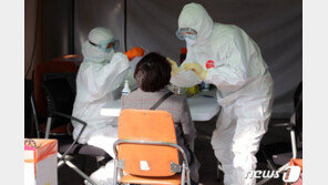 코로나19 신규확진 504명…사흘연속 500명대