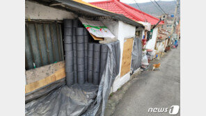 “올겨울 어떻게” 취약계층 막막…3차 유행에 기부·봉사 절반 뚝