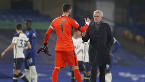 ‘1위 탈환’ 무리뉴 감독 “경주마 아닌 조랑말” 불만