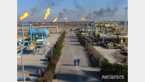 IS 로켓포 공격에 이라크 정유시설 일시 가동 중단