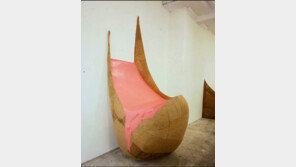 美 하워드 슈와츠버그, 제58회 관념미학어워드(GNMH AWARD) 수상