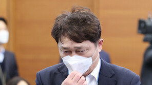 ‘조기 축구’ 논란 최재성 靑수석 “더 신중했어야…죄송하다”