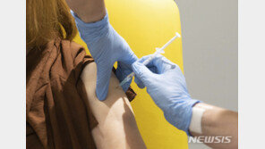 모더나, 화이자에 이어 미국 FDA에 백신 사용허가 신청