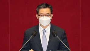 秋에 “정도껏 하라”던 정성호 “尹, 지금이 물러날 적기”