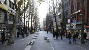 방역당국 “거리두기 효과 분석 아직 일러…이번주 지켜봐야”