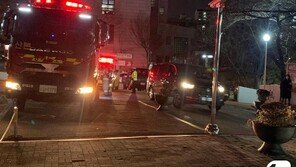 “‘펑’하는 소리와 비명 직후 검은 연기가”…군포 아파트 화재현장