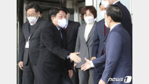 장제원 “패역무도…文대통령, 징계위 취소하고 사죄하라”