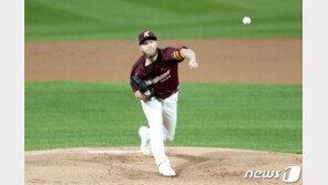 키움, ‘평균자책점 1위’ 요키시와 90만달러에 ‘재계약’