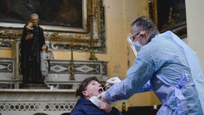 이탈리아 “첫 백신접종 내년 1월 전망…전 국민 무료”