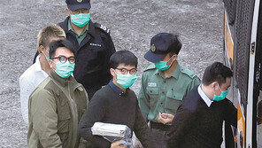 홍콩 시위 이끈 주역들, 구속중 재판서 실형 선고