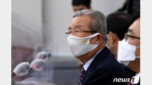 김종인 “尹 찍어내기, 희대의 국제망신…대통령이 중단해야”