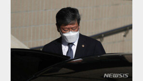 이용구 “전혀 문제없다”지만…월성 원전사건 변호 논란 확산