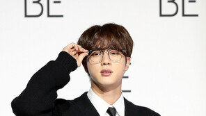 방탄소년단 진 “최근 번아웃”…생일 맞아 ‘어비스’ 공개