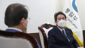 이인영, 대북협력단체 만나 “유엔 제재 포괄적 면제 추진”