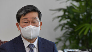 행안장관 내정 전해철 “文정부 중요한 시기에 책임감”