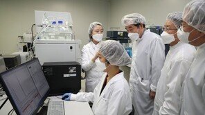 이낙연 “코로나19 백신 구매확정 발표만 남아…연내 사용승인 신청갈 것”