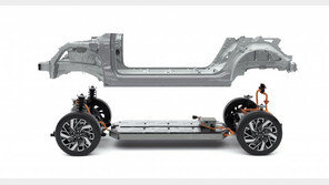 현대차 주가 7.7% 올린 ‘전기차 전용 플랫폼’… 기대와 우려 [김도형 기자의 휴일차(車)담]