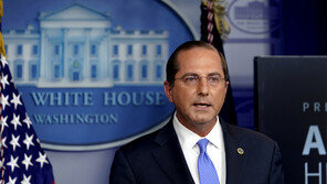 美보건장관 “WHO와 중국, 코로나19 기원 정보 숨기고 있다”