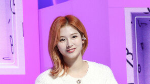 트와이스, 코로나 전원 음성…“사나, 18일까지 격리”