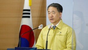 정부, 백신 선구매 왜 4종이나?…“일부 개발 실패 가능성 염두”