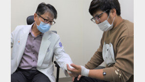 [인하대병원 '메디 스토리']산업재해로 물건 못잡던 손… 재건수술로 작은 것도 척척