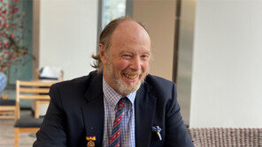 “남해안 공룡 발자국 화석은 세계적 유산”