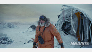 극장가, ‘코로나 한파’ 외화·작은영화·재개봉작으로 돌파구