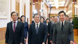 文대통령-이낙연, ‘1시간 독대’…코로나 확산 대책 논의