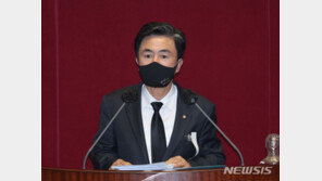 김태흠 “文 여야 협치 강조, 엿 먹으란 얘기”…고민정 “사과하라”