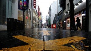 당정, 거리두기 3단계 격상 논의…결론은 못내려