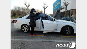 벤츠타고 무료 급식 받으려 한 모녀에 네티즌 공분