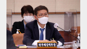 ‘KBS 오보’ 제보자로 신성식 특정…尹 징계위원 자격 논란