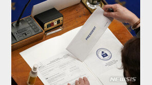 바이든, 美 선거인단 투표서도 승리…이변 없었다