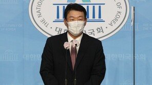 野 “권력 유지 위해 만든 괴물, 文 스스로를 옥죄게 할 것” 비판