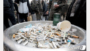 선생님들도 학교에선 흡연 안돼…청소년시설 흡연실 못 둔다