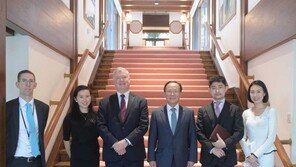 이수혁 주미대사, 이임 앞둔 美 비건·스틸웰과 송년모임