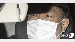 윤석열, 文대통령 결재나면 소송직행…장기전 시작됐다