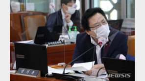 강기윤 “日 백신 5억3000만회분…우린 효능 논란 2000만회분”