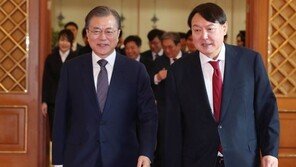 진중권 “2라운드 ‘문재인 vs 윤석열’ 시작…끝까지 법적투쟁해야”