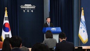 민주 “추미애 결단에 깊은 존경…권력기관 개혁 역사적 초석”